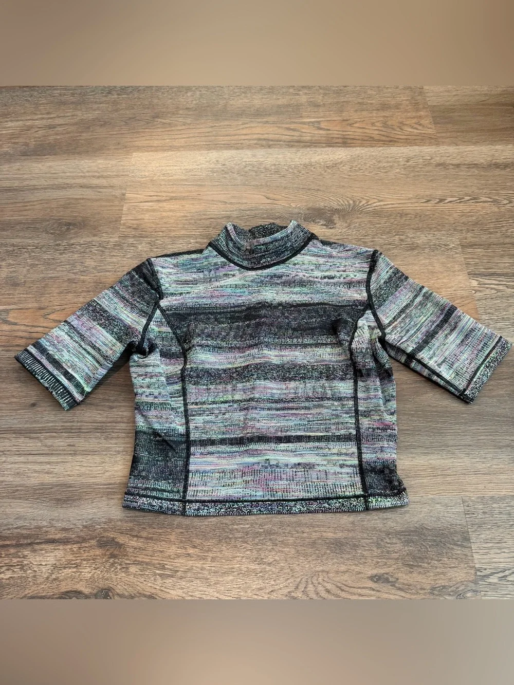 RARE Lululemon Lab Jacquard Mock Neck T-Shirt Future Noise Size Small Cropped